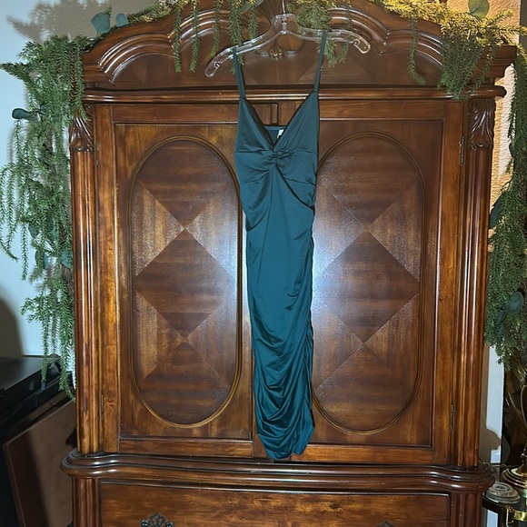 Ekaliy Spaghetti Strap Ruched Backless Bodycon Party Club Midi Green Dress - Picture 7 of 11